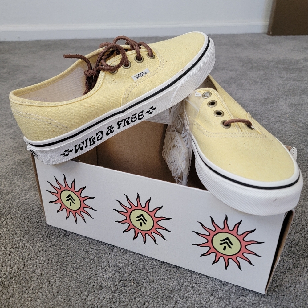 Nwt vans authentic